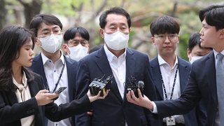 '돈봉투' 강래구 구속기로…"언제간 말할 날 있을것"