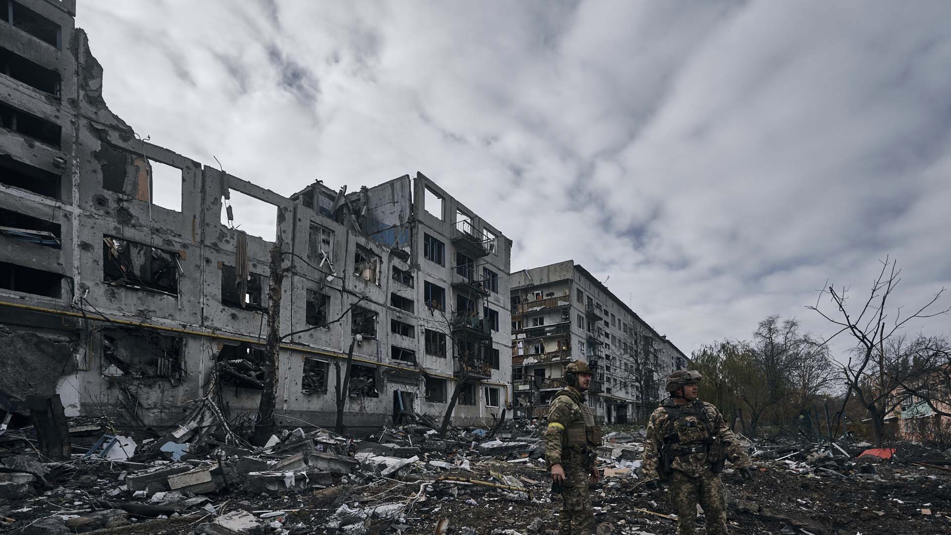 밖에선 뭉치고 안은 분열하고…한국어 온라인 카지노 '내우외환' 심화