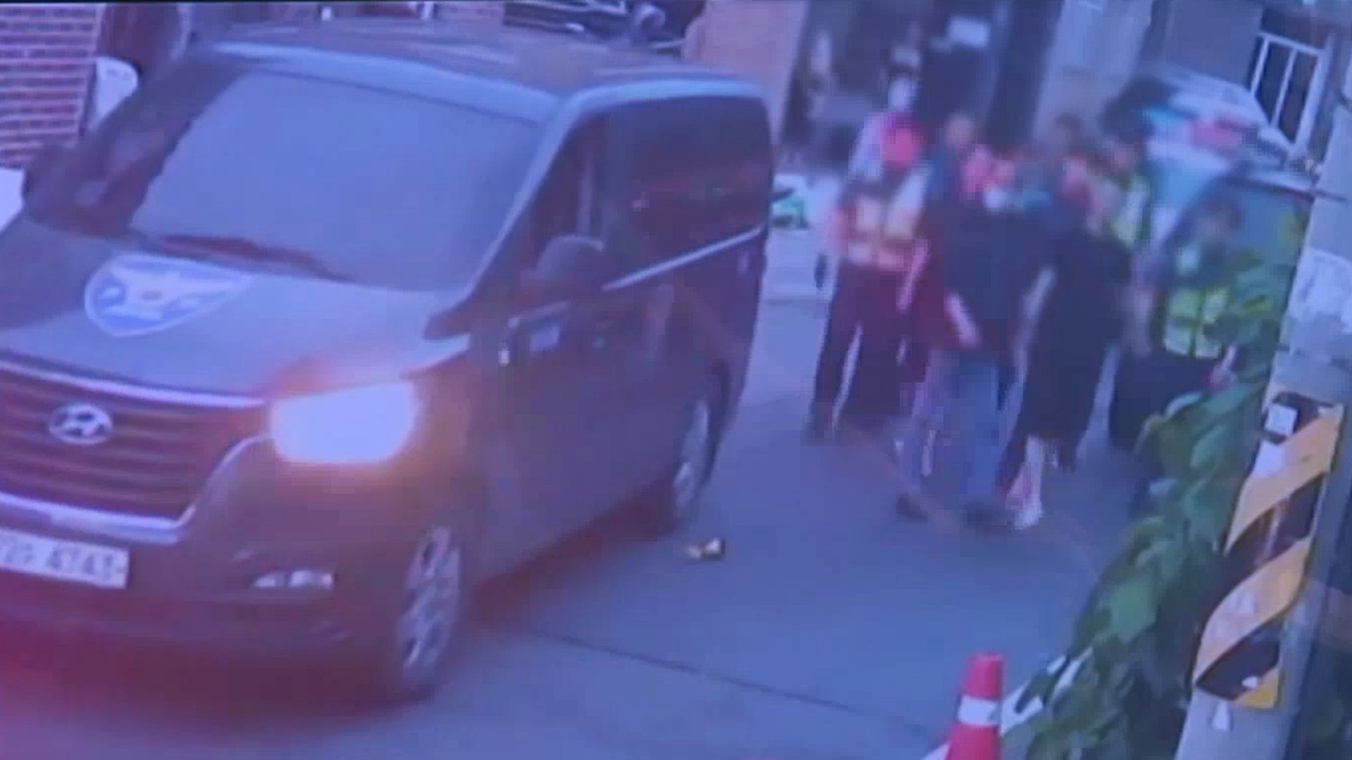 <em class='find'경찰지구대</em 집단탈주 온라인카지노 바로가기 6명 검거…4명 자수