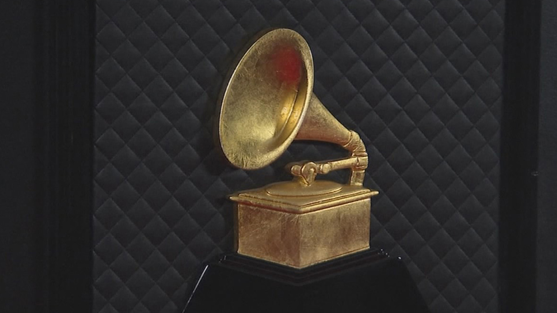 <em class='find'해외 온라인카지노 순위</em "AI로만 만든 음악은 부적격…수상 불가"