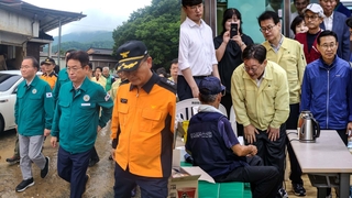 수해 지역 달려간 여야…정쟁 멈추고 "빠른 복구"