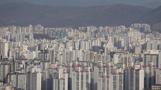 아파트값 '바닥론' 솔솔…미국 금리 인상은 '변수'