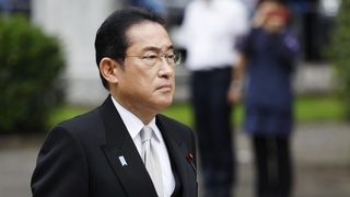 日, 야스쿠니신사에 공물·참배…한국 "깊은 유감"