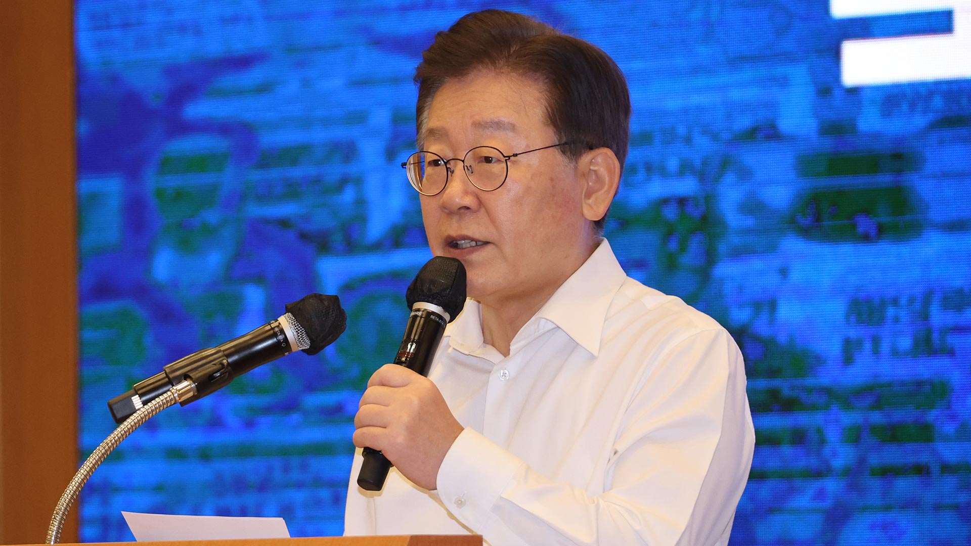 이재명, 모레 '<em class='find'>취임</em> <em class='find'>1년</em> 회견'…김기현 "방탄의 <em class='find'>1년</em>"