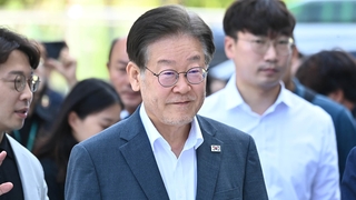 이재명 대표, '대북송금' 검찰 조사…"정치 검찰 악용"