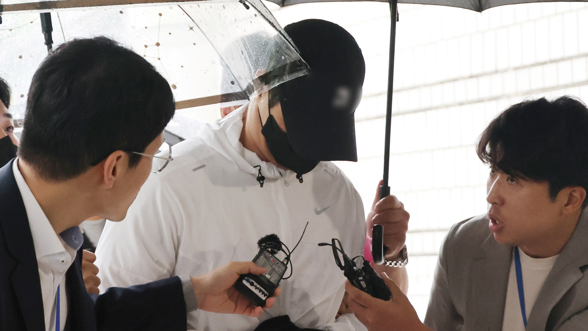 <em class='find'주차시비</em 중 온라인 카지노 불법 위협…'마약 양성' 람보르기니 검찰로