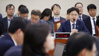 국감 3일차 '불꽃공방'…"日오염수 우려 여전" "괴담선동 그만"