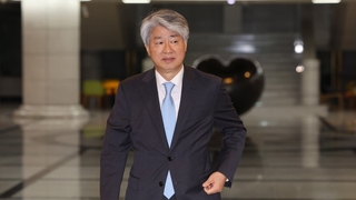 청문회 앞둔 이종석…대통령 친분·재판의견 쟁점 전망