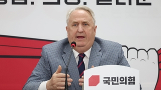 인요한 혁신위, 지도부와 대통령 측근에 "불출마나 수도권 험지 출마" 요구