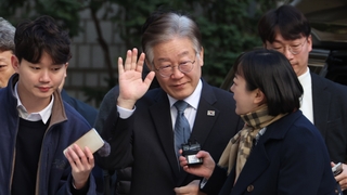 이재명, 3개월 만에 선거법 재판 출석…증거 설명 두고 신경전