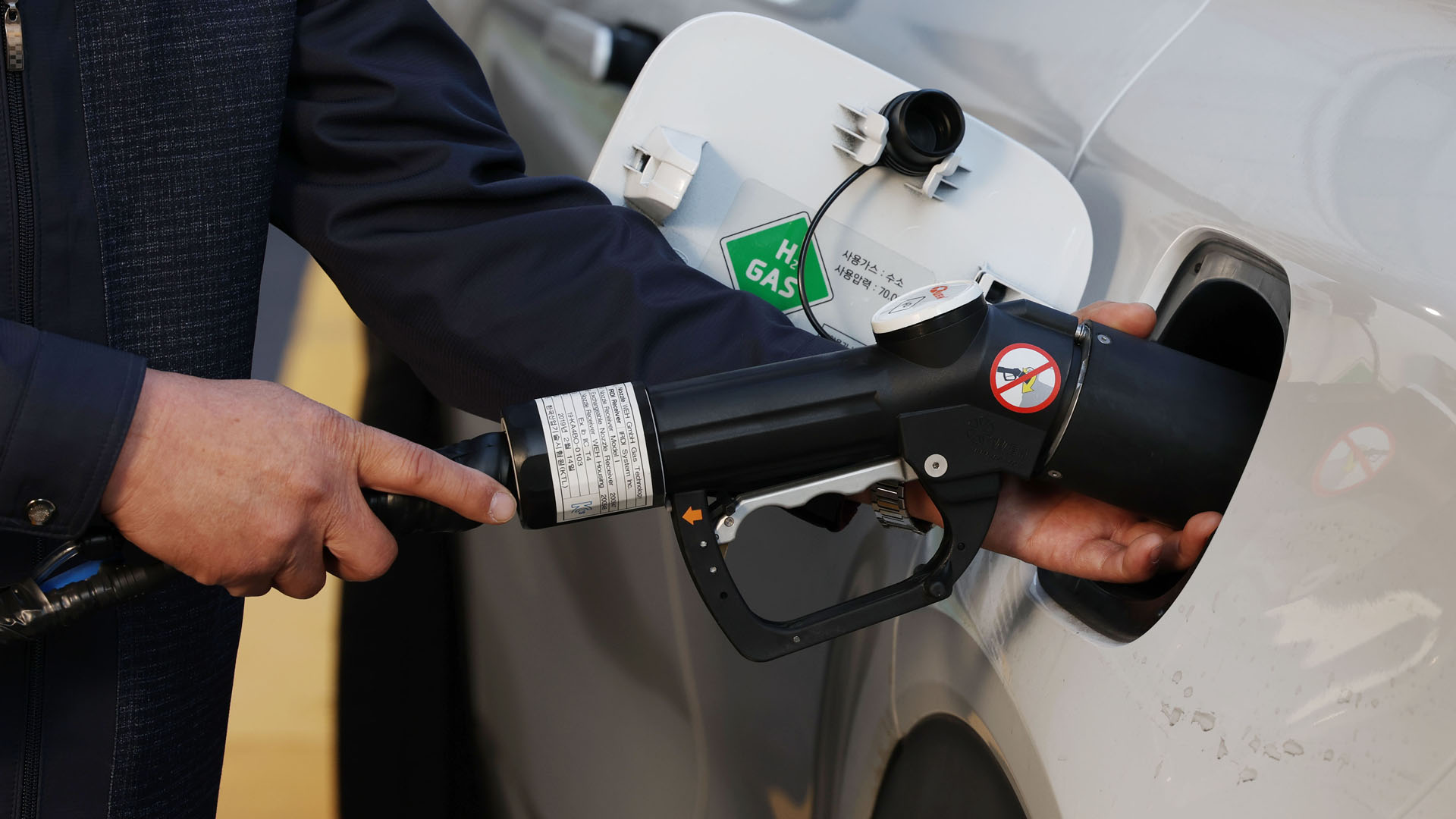 "여행가면 충전 어렵고"…수소차 인프라 불편 가중