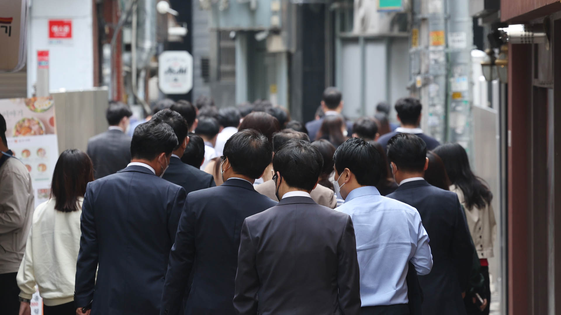 고물가에 점심 고민하는 직장인들…'착한가격'이면 조금 멀어도