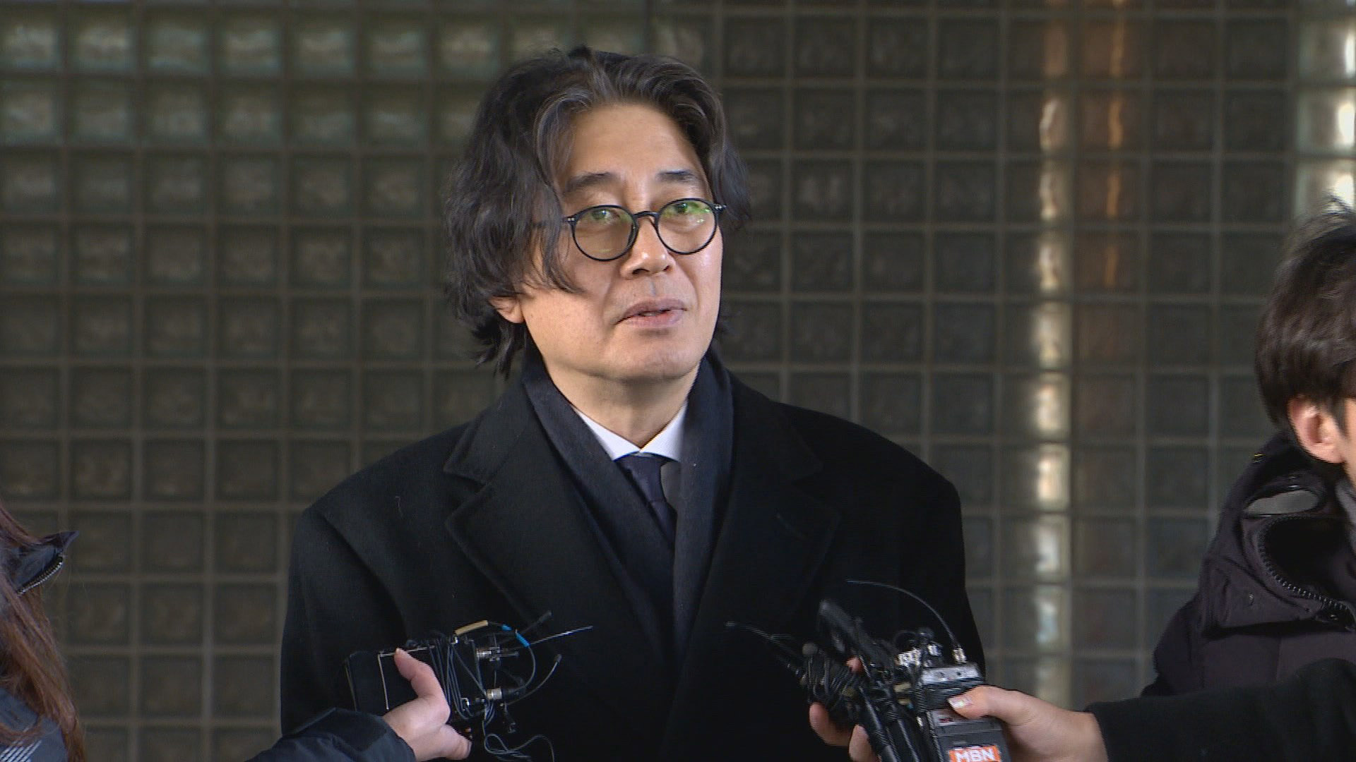 경찰, '카지노 룰렛 사이트·배임' 이호진 전 태광 회장 비공개 소환조사