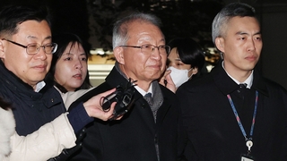 양승태 무죄 후폭풍…"제 식구 감싸기" vs "검찰 잘못"
