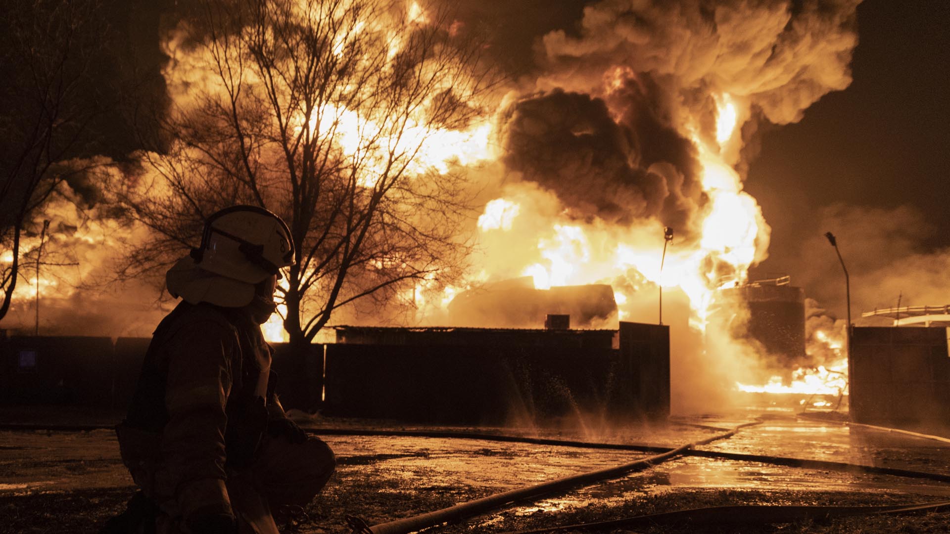 러, 하르키우에 <em class='find'온라인카지노 경찰 벳엔드</em <em class='find'공습</em…'육아휴직' 여검사 일가족 등 7명 사망