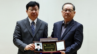 '서울의 봄' 정선엽 병장…47년 만에 조선대 명예 졸업