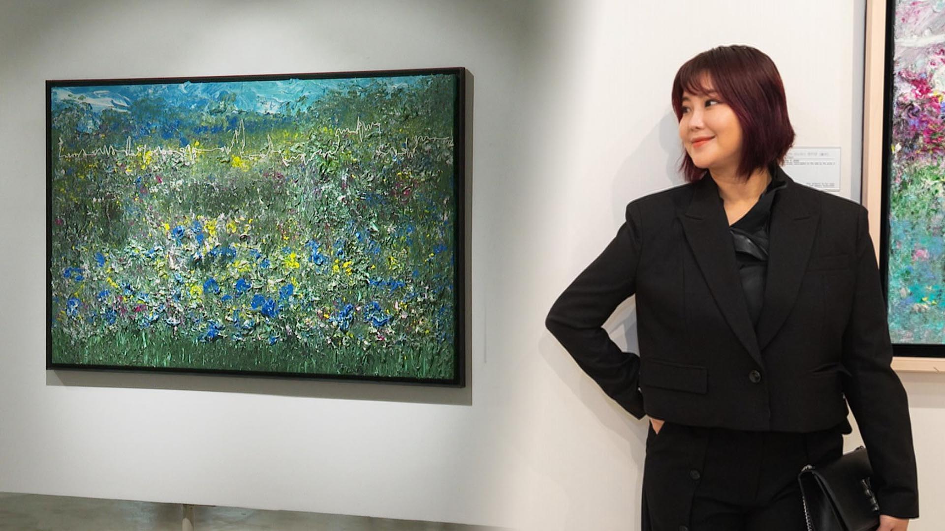 솔비가 캔버스에 그린 '허밍'…"아버지 위한 편지처럼"