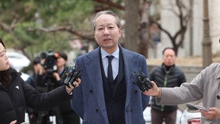'전공의 집단행동' 의협 간부 첫 소환 조사…"교사한 적 없어"