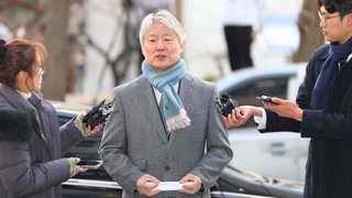 노환규 전 의협 회장 경찰 조사…"전공의·의협 접촉 안해"