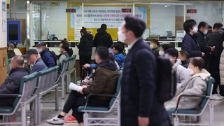 군의관·공보의 본격 진료 시작…의협 "지방의료 공백 커져"