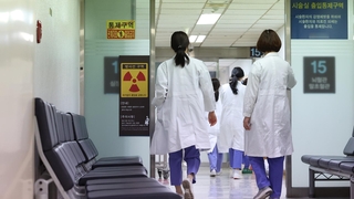 의대 교수 공백에 총력 대응…"퇴직 의사도 활용"