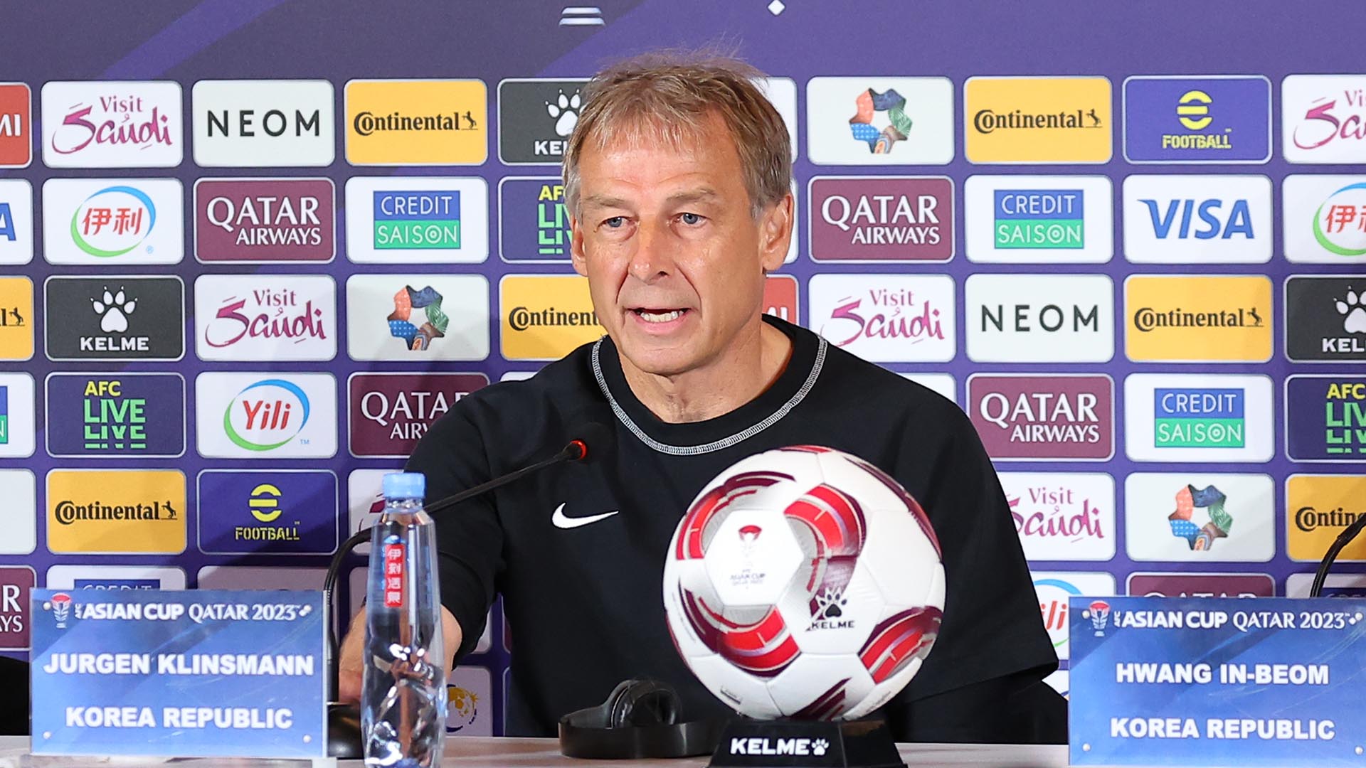 [핫클릭] 클린스만 "이강인, 손흥민에게 무례한 말" 外