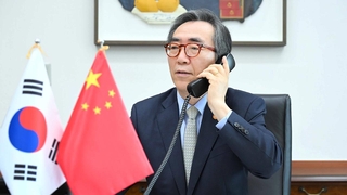 조태열 외교장관 방중 논의…5월 한중관계 물꼬 틀까