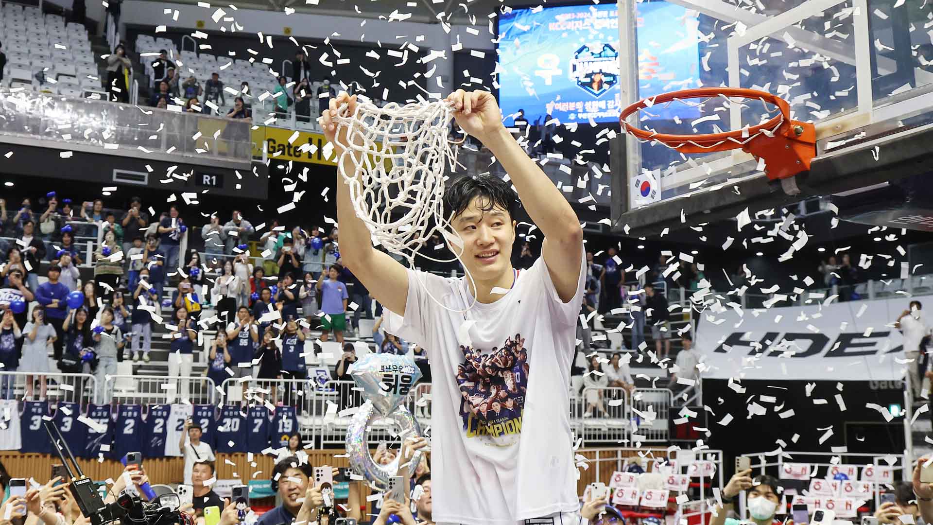 허웅만 몰랐던 MVP 수상?…<em class='find'온라인카지노 경찰</em 우승 뒷이야기