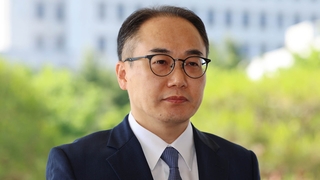 이원석 "인사는 인사, 수사는 수사"…'7초 침묵'으로 항의