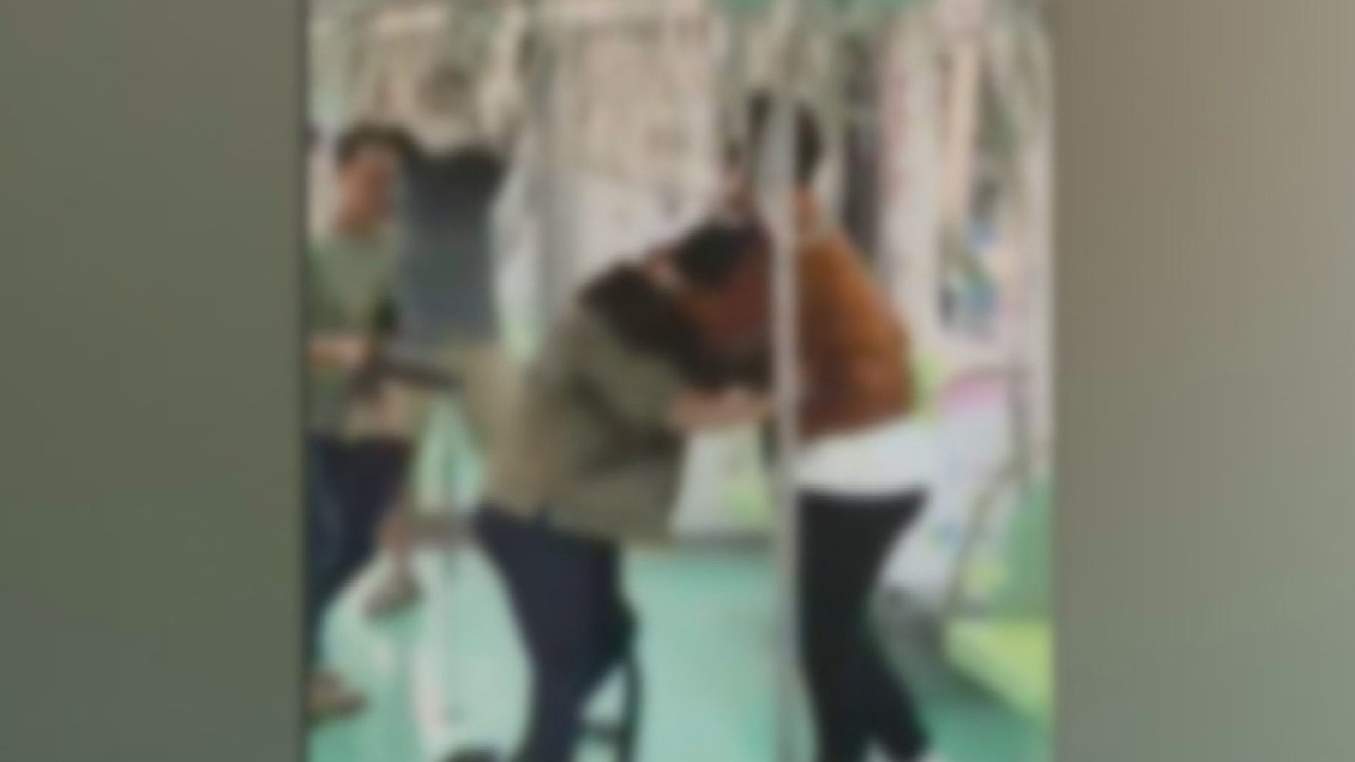 대만 전철서 흉기 난동으로 2명 중경상…시민들이 제압