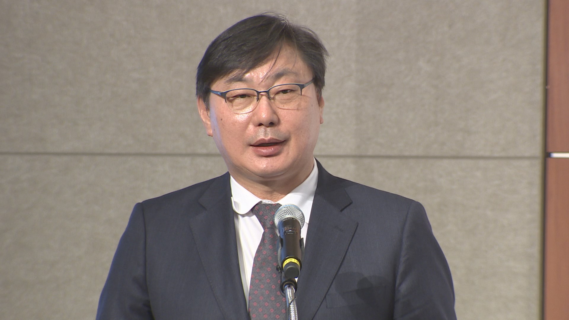 경찰, '검찰 <em class='find'술자리</em <em class='find'회유</em' 주장 온라인카지노 벌금 벳엔드 첫 고발인 조사