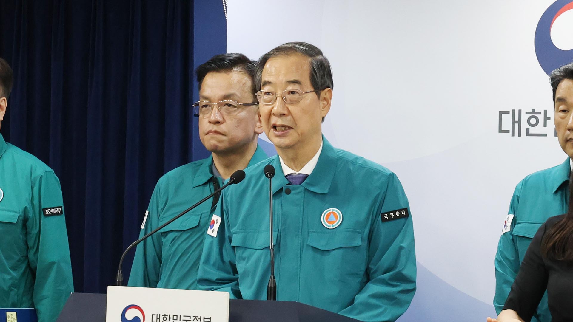 [현장연결] 한총리 "의료계 불법집단행동 거론 유감…<em class='find'복귀온라인카지노 장점 벳무브</em 불이익 없을 것"