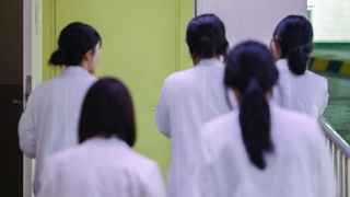 골프 접대·집회 동원까지…직접 들어본 의사 리베이트