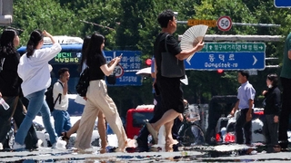 내일도 체감 35도 극한 찜통…장마는 막바지
