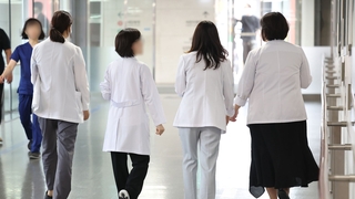 전공의 '병원 이탈' 반년째…상급종합병원 구조전환 속도