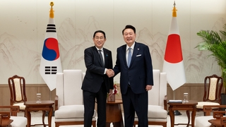 100분 한일 회담…"전향적 자세로 함께 노력"