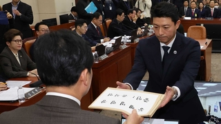 국조특위 첫 청문회에 尹 불출석…"싹 다 잡아들여라" 재확인