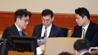 '김여사 불기소' 검사 탄핵 첫 변론…"특혜 수사" vs "권한 남용"