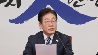 野 '중도·보수' 논란 가열…"당 역사 부정"·"보수 껴안기"