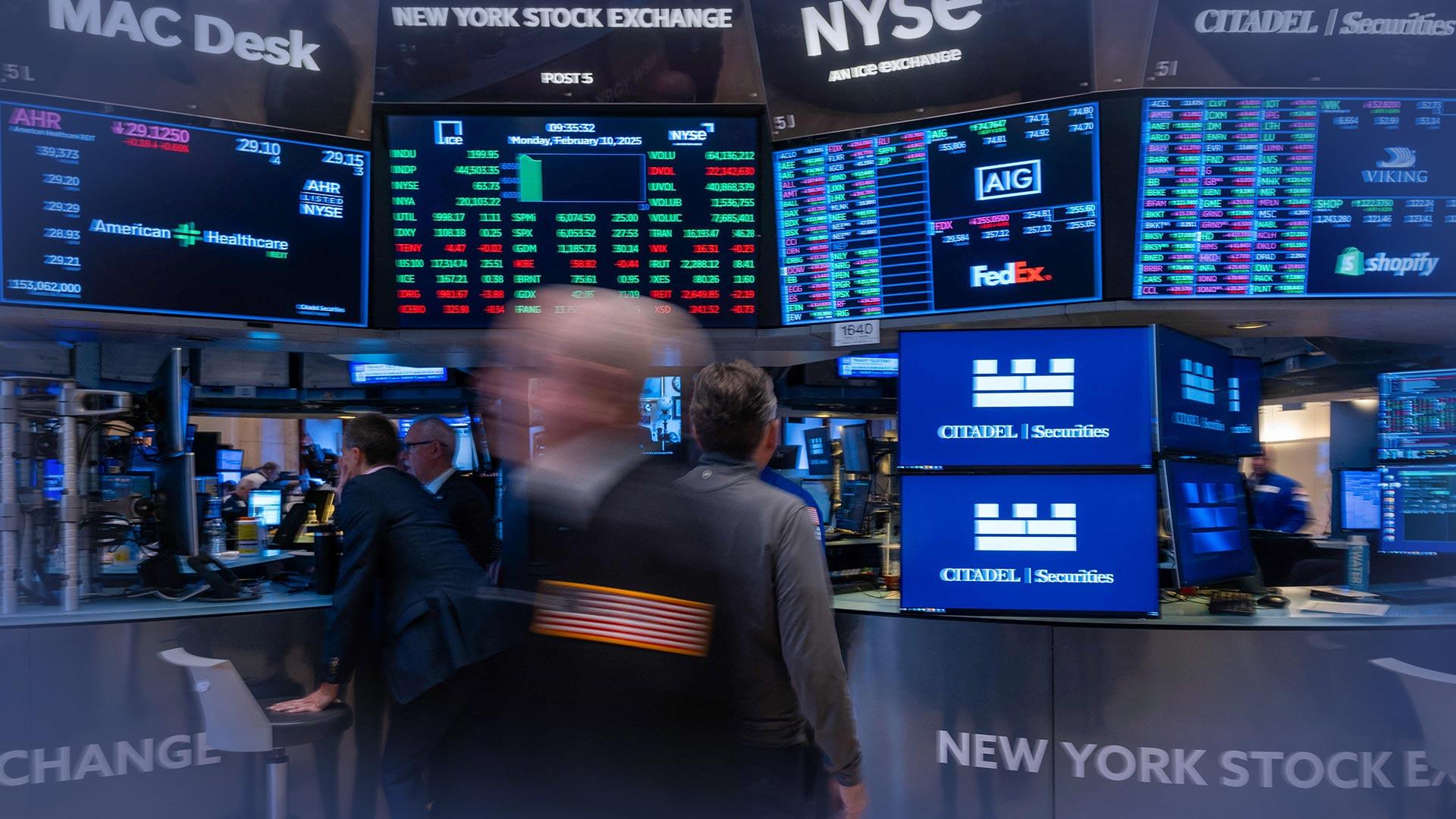 [3분증시] 미 증시, 월마트 실적 악화에 하락…코스피, 8거래일 만에 약세