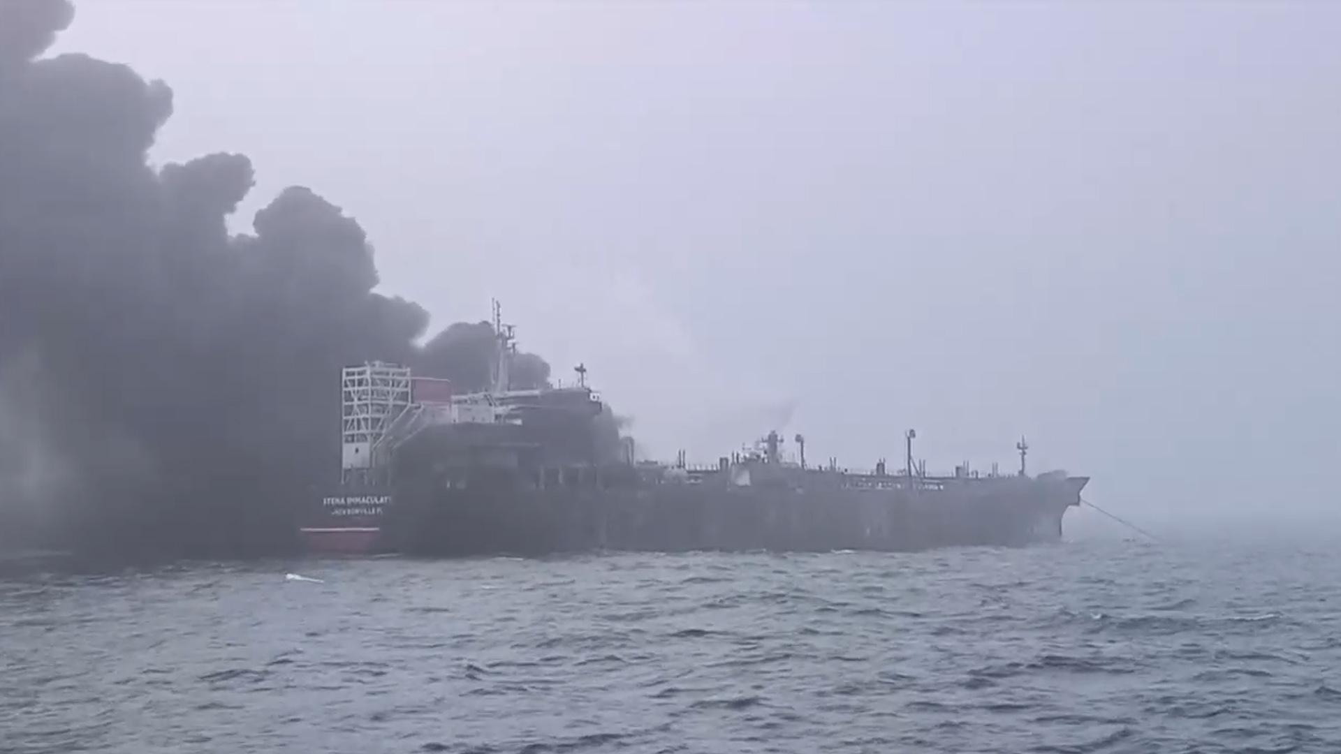 북해서 미군 항공유 실은 유조선·화물선 충돌…37명 <em class='find'전원온라인카지노 조작 벳무브</em