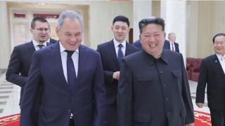 김정은, 러 쇼이구 접견…"조약 무조건 실행"