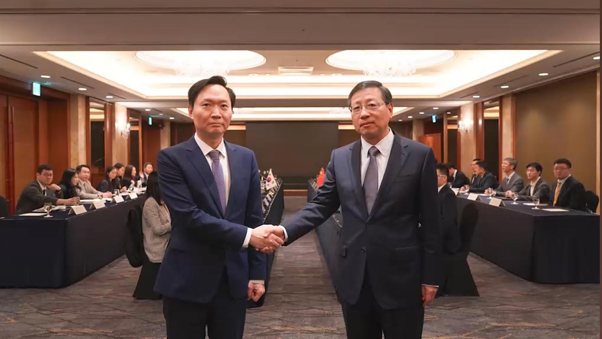 서해 구조물에 한국 "이동해야"…온라인카지노 검증 "민간 양식시설"