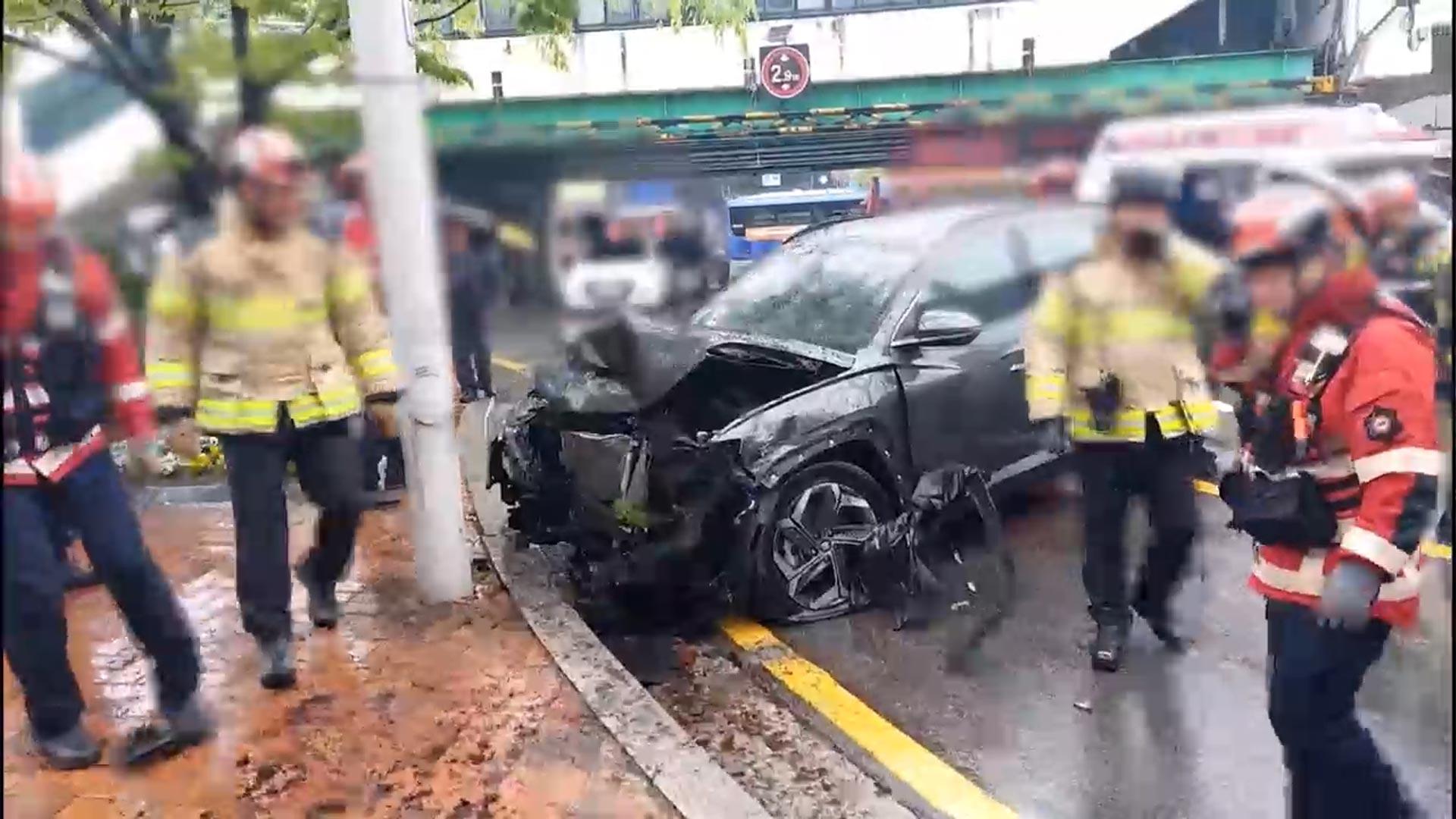 "<em class='find'온라인카지노 온카판</em 잘못 밟아서"…고령 운전자 사고에 대책 목소리