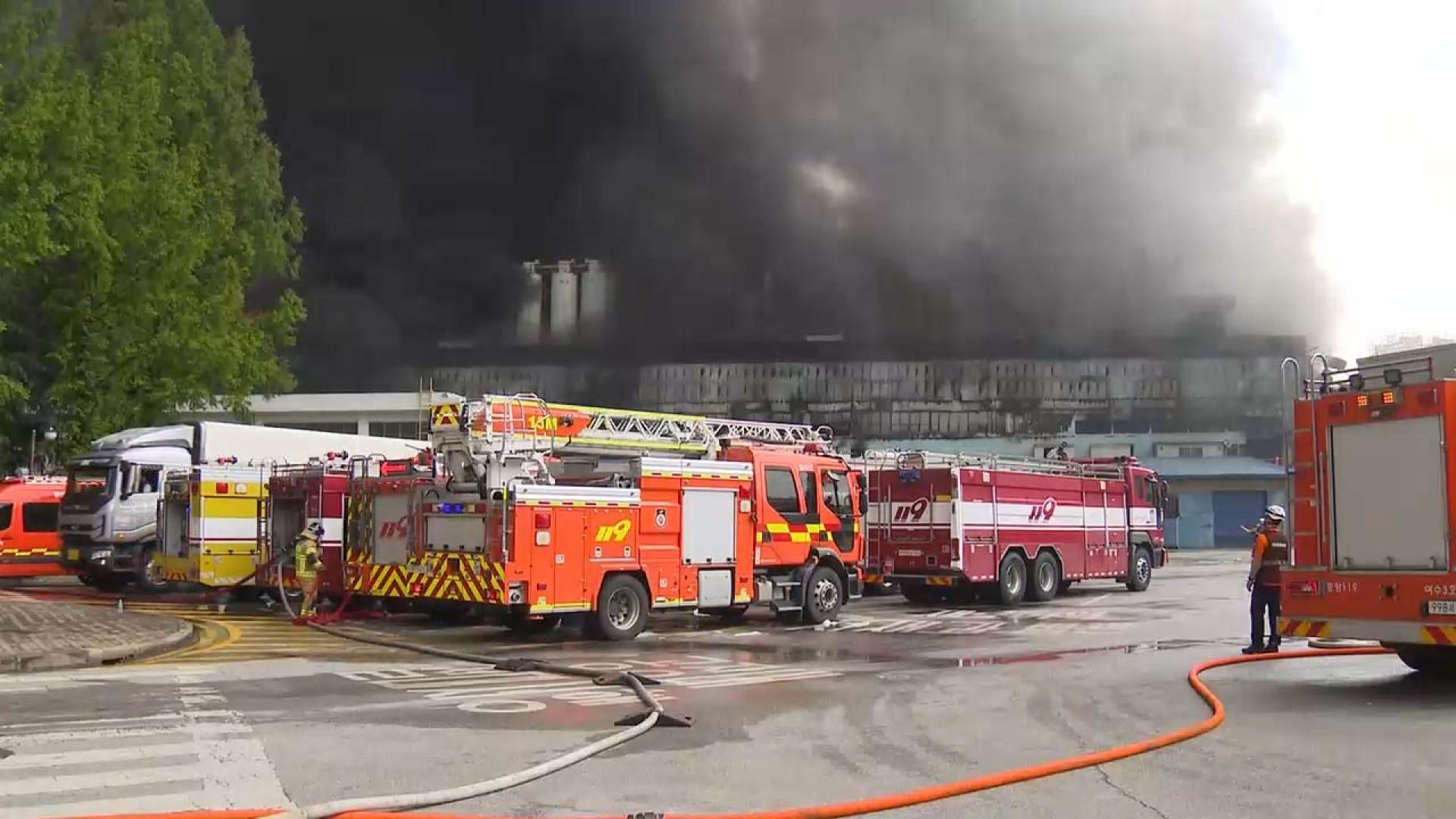 금호타이어 광주공장에 큰 불…"완진까지 수일 소요"