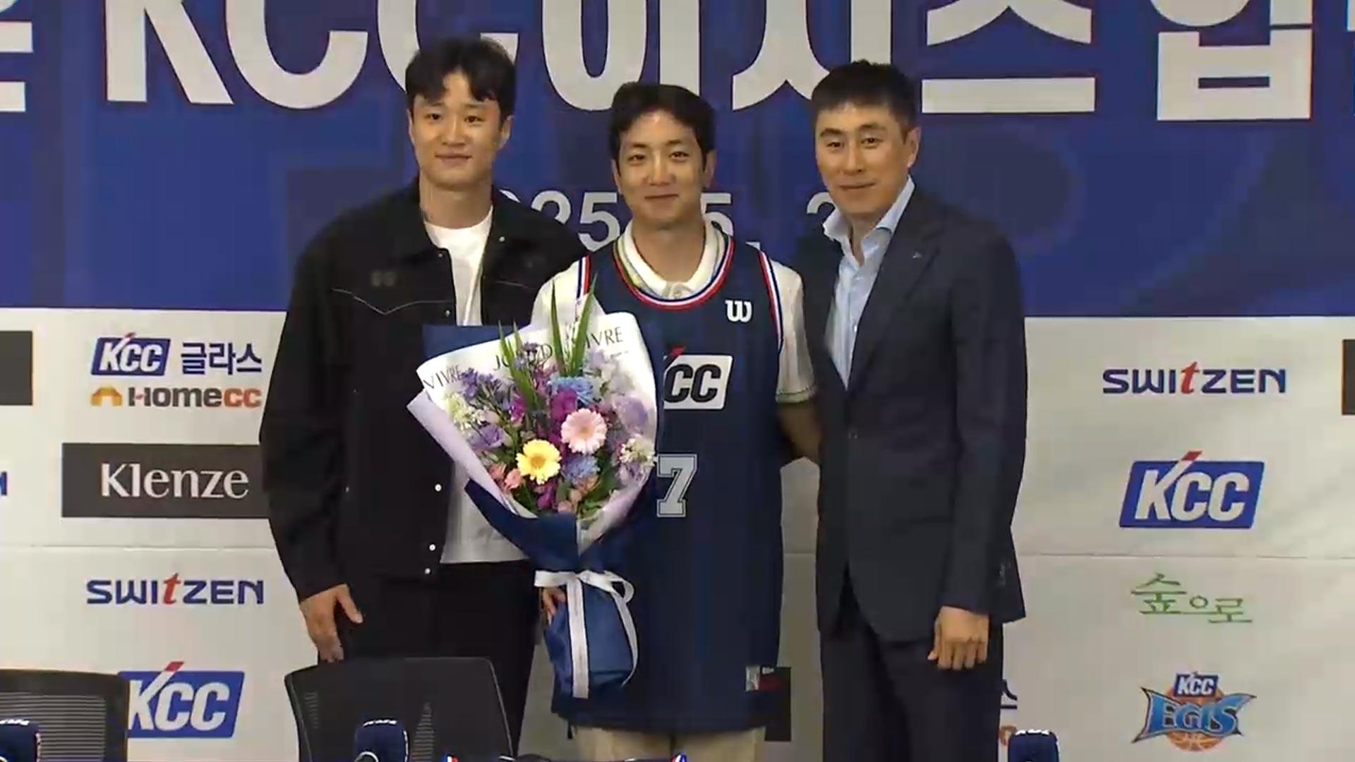 한솥밥 먹는 온라인카지노 경찰·허웅 "아버지가 좋아하세요"