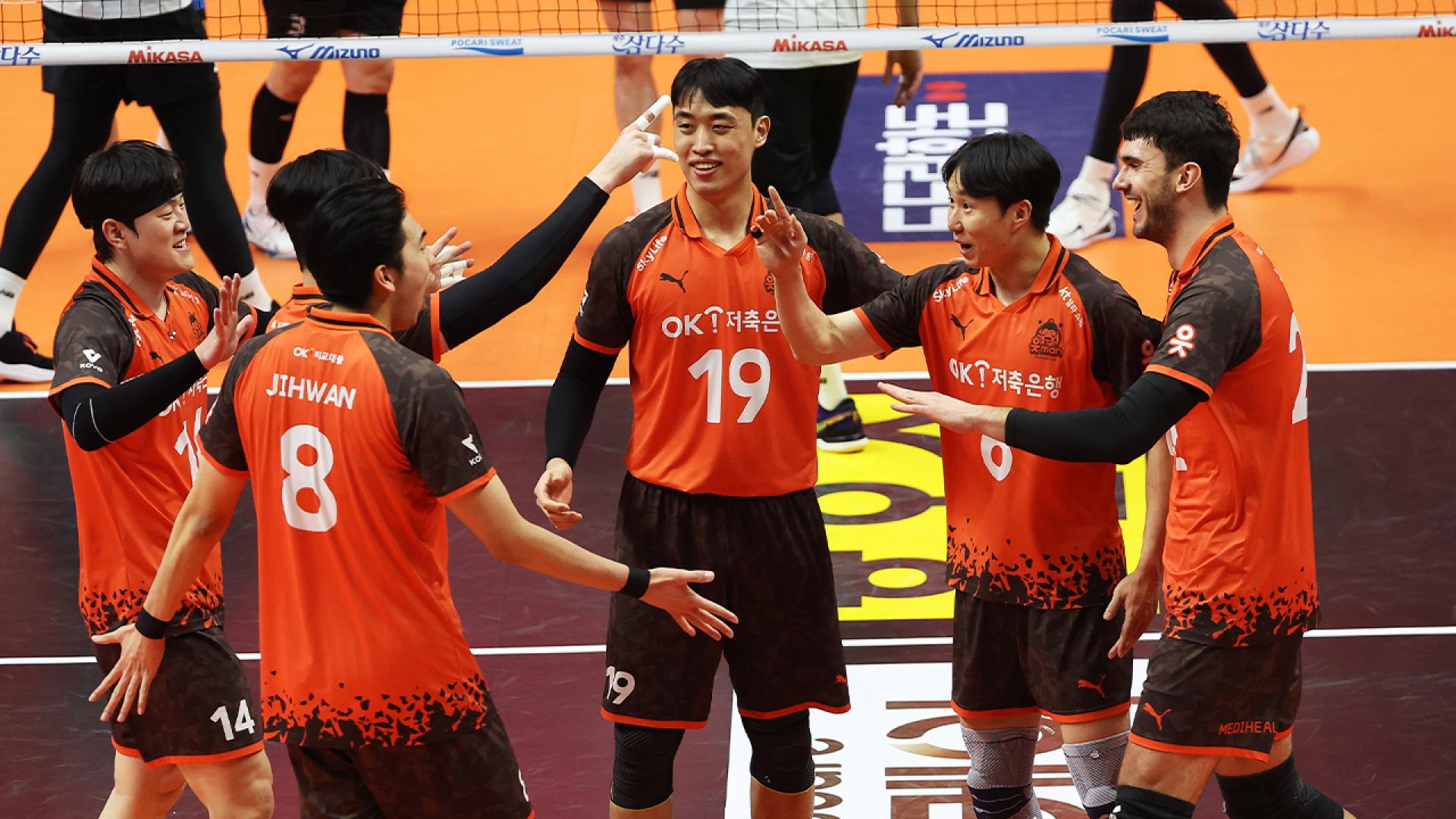 남자배구 OK저축은행 부산으로…<em class='find'외국인온라인카지노 유니88</em 자유계약 도입