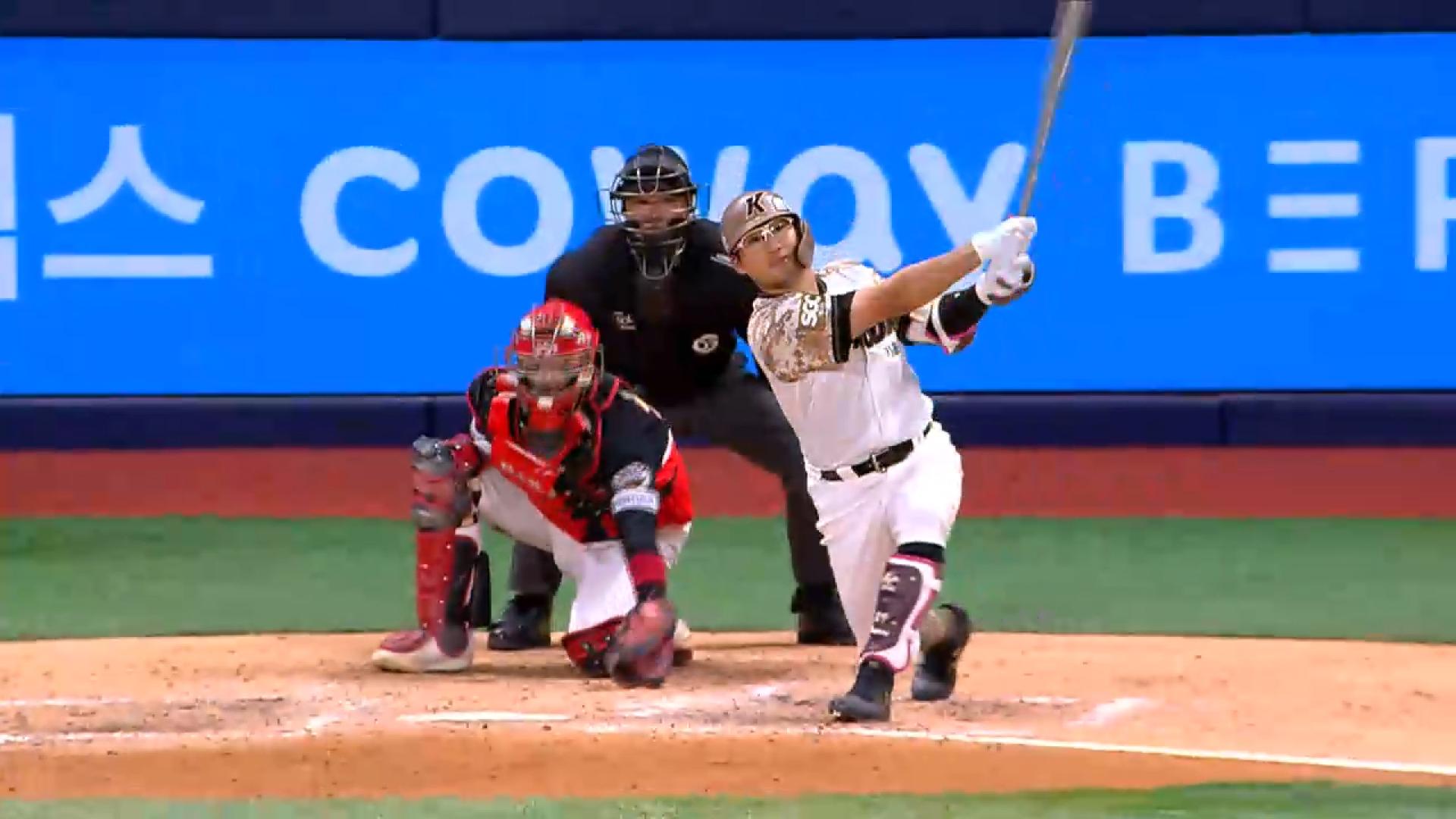 키움 임지열 역전 스리런포…최형우 1,700타점 고지