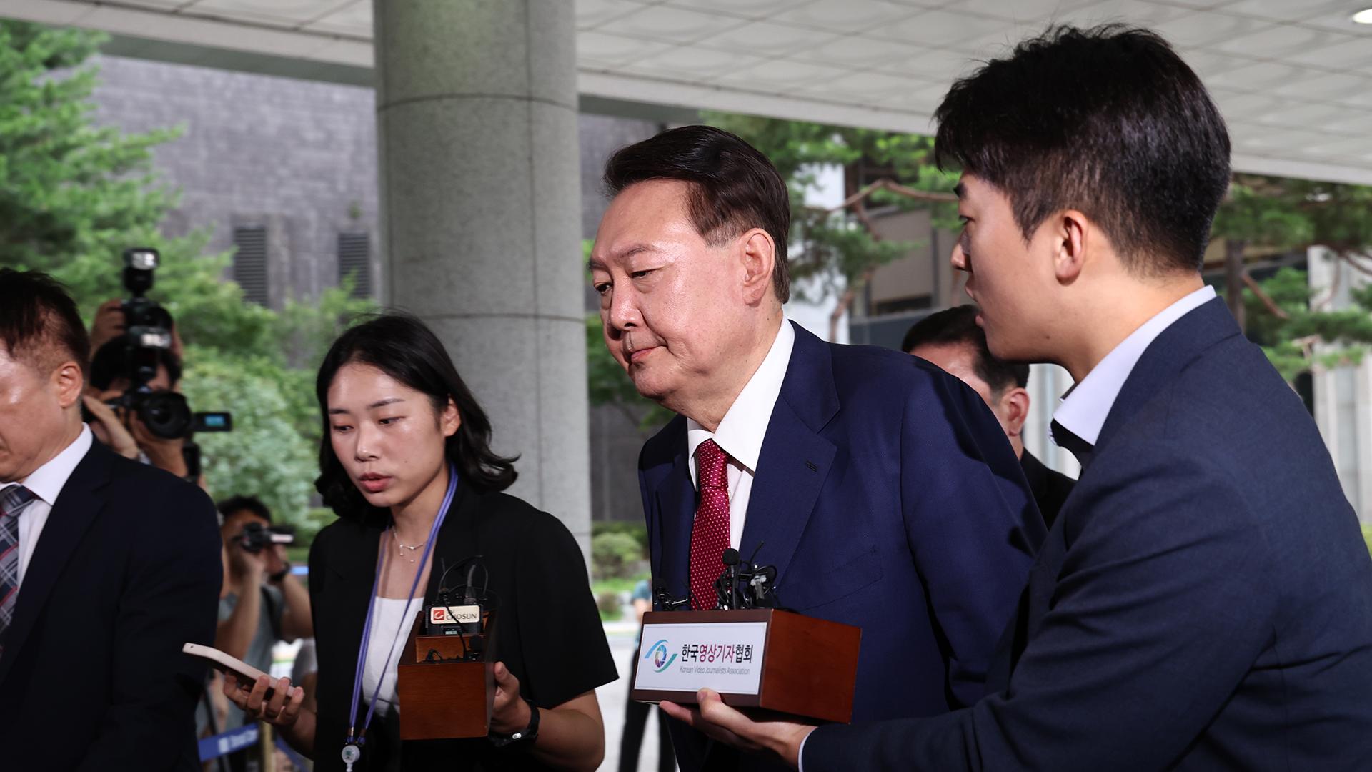 내란 특검, 尹 오후 조사 속도…심야 조사 전망도