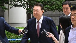尹 넉 달 만 '재구속' 기로…남은 재판·특검 수사 분수령